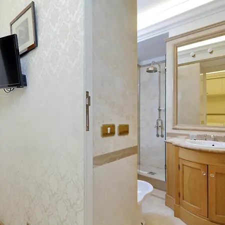 Tritone Luxury House *