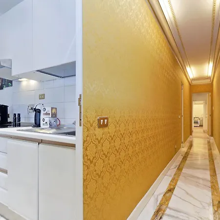 Tritone Luxury House Roma