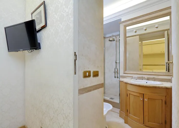 Tritone Luxury House *